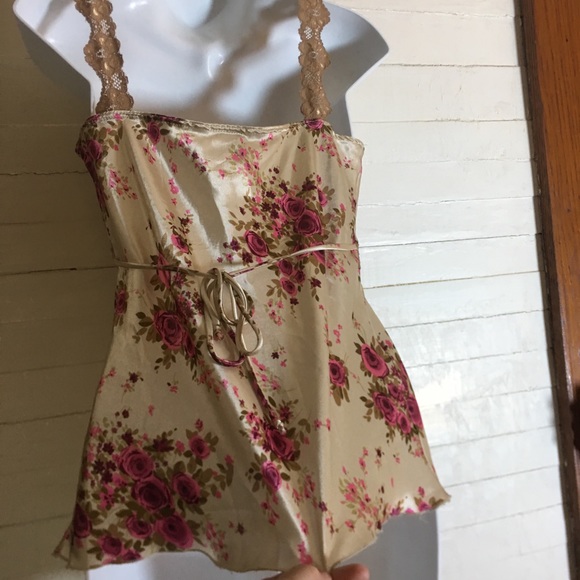 Sexy Satin & Lace Camisole Top - Picture 5 of 8